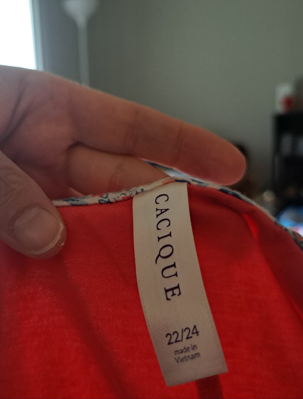 Coral Sleeveless Pj Set  with Floral Capri Bottoms EUC - Picture 9 of 10